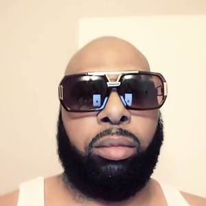 Meet your Posher, Devin